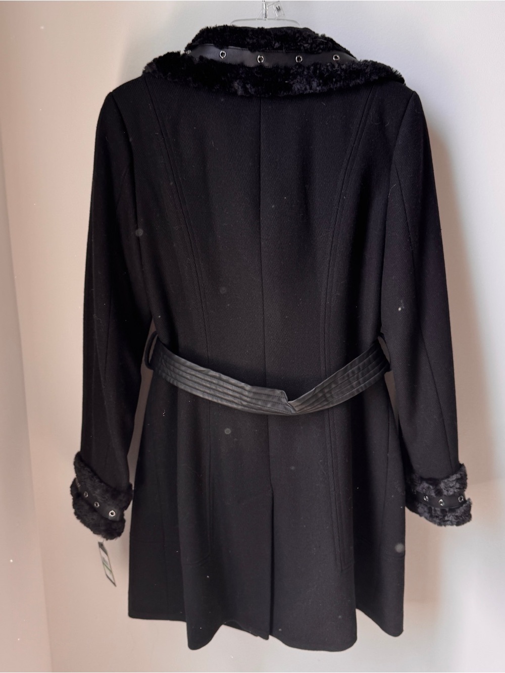 GUESS Black Belted Trench Coat with Faux Fur Trim and Leather-Look Accents - Picture 6 of 6